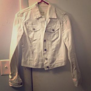 Jessica Simpson white jean jacket.
